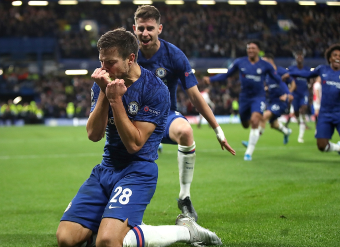 包含转折点阿贾克斯完成体检，法国杯赛前攻防权衡，目标明确，年轻球员得到机会的词条